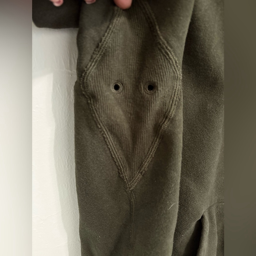 Lululemon | Warm For Winter Hoodie | Sz 6 | Dark Olive | EUC - Picture 14 of 14